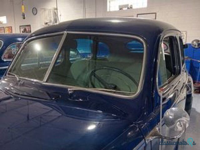 1946' Ford Super Deluxe photo #1