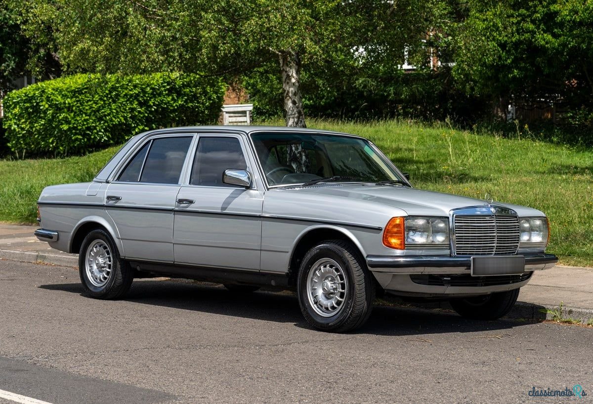 1981' Mercedes-Benz 280 photo #2