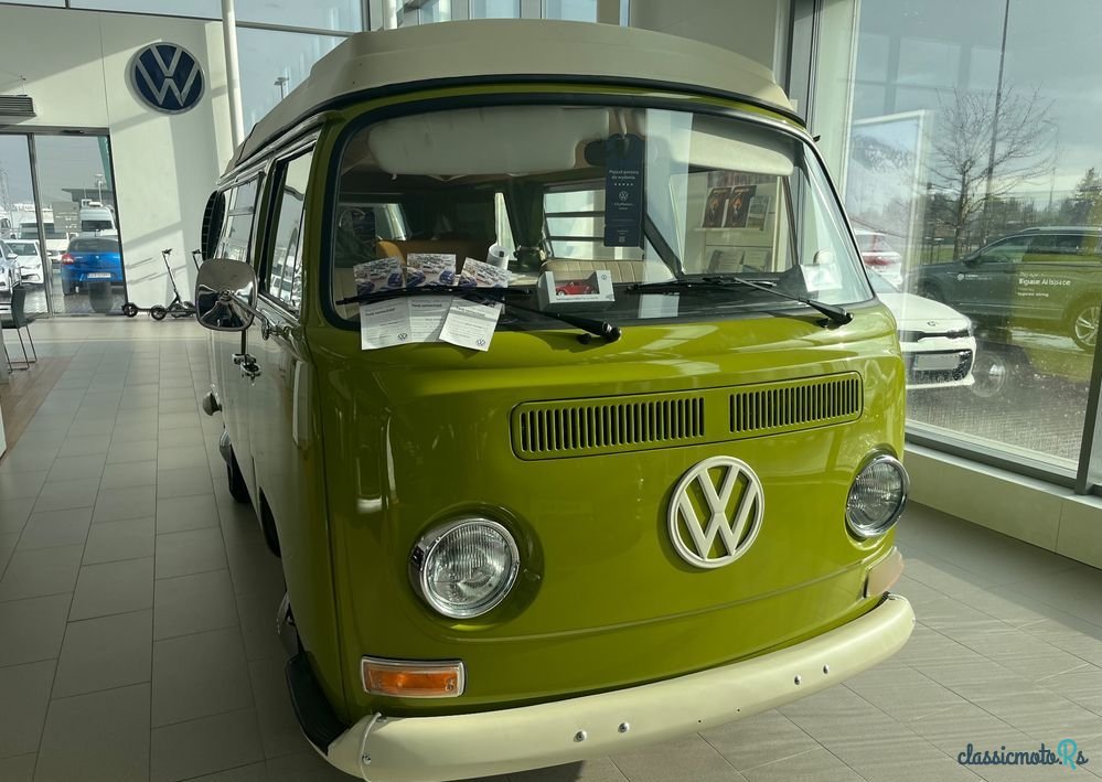 1969' Volkswagen T2 Westfalia photo #3