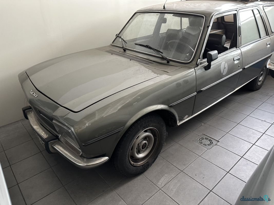 1972' Peugeot 504 Break photo #1