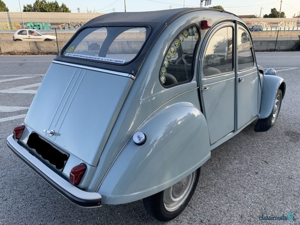 1967' Citroen 2CV photo #5