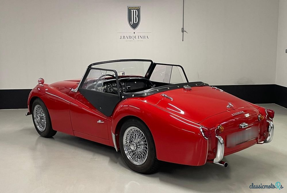 1961' Triumph TR3 photo #3