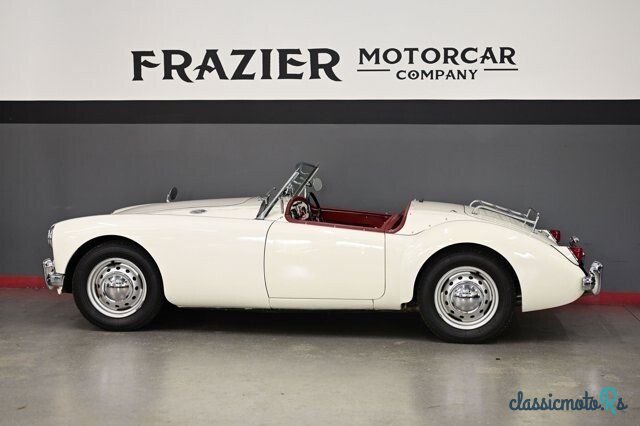 1958' MG MGA photo #4