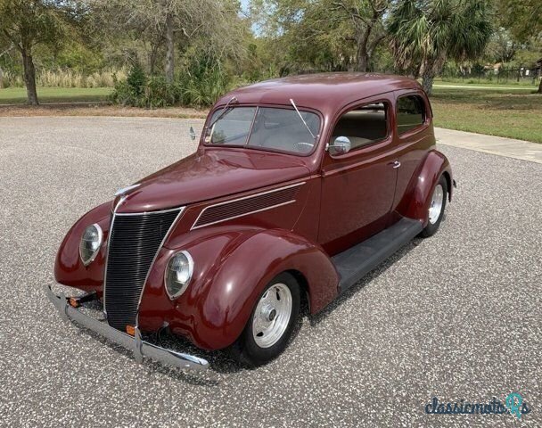 1937' Ford photo #1