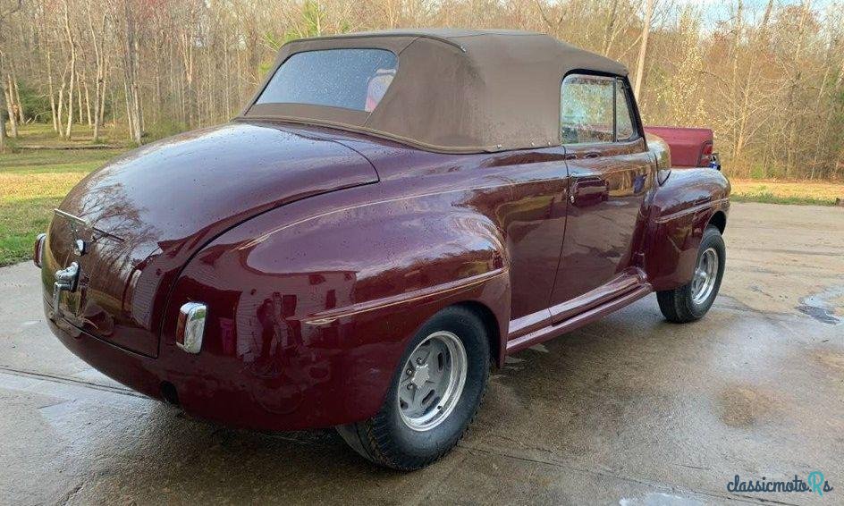1941' Ford Deluxe Super Deluxe Convertible Gasse photo #1