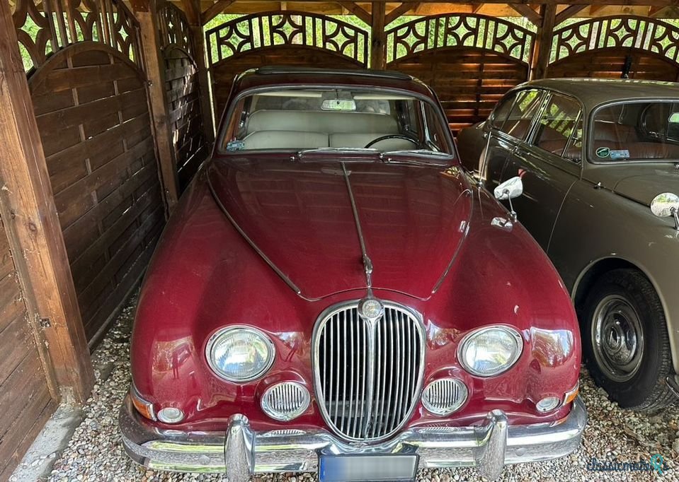 1966' Jaguar Mk Ii photo #2