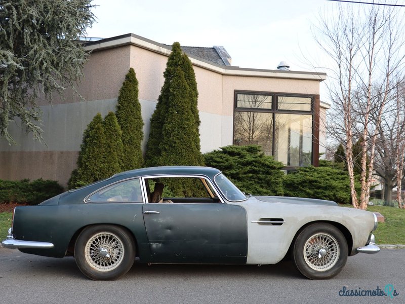1961' Aston Martin DB4 photo #3