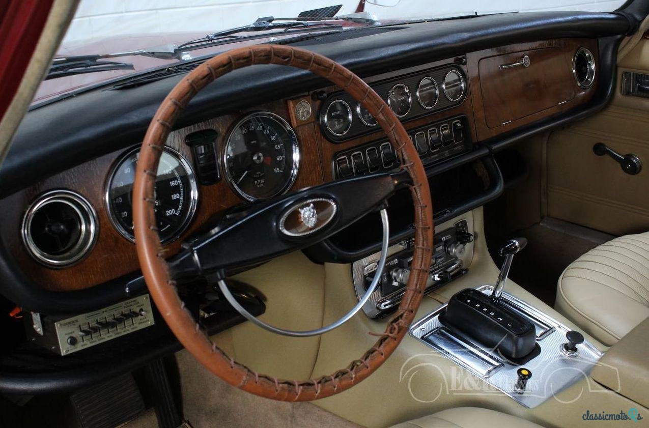 1969' Jaguar XJ6 photo #1