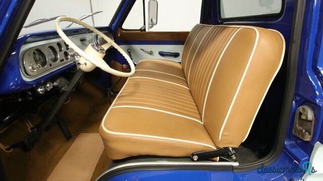 1963' Chevrolet Corvair photo #3