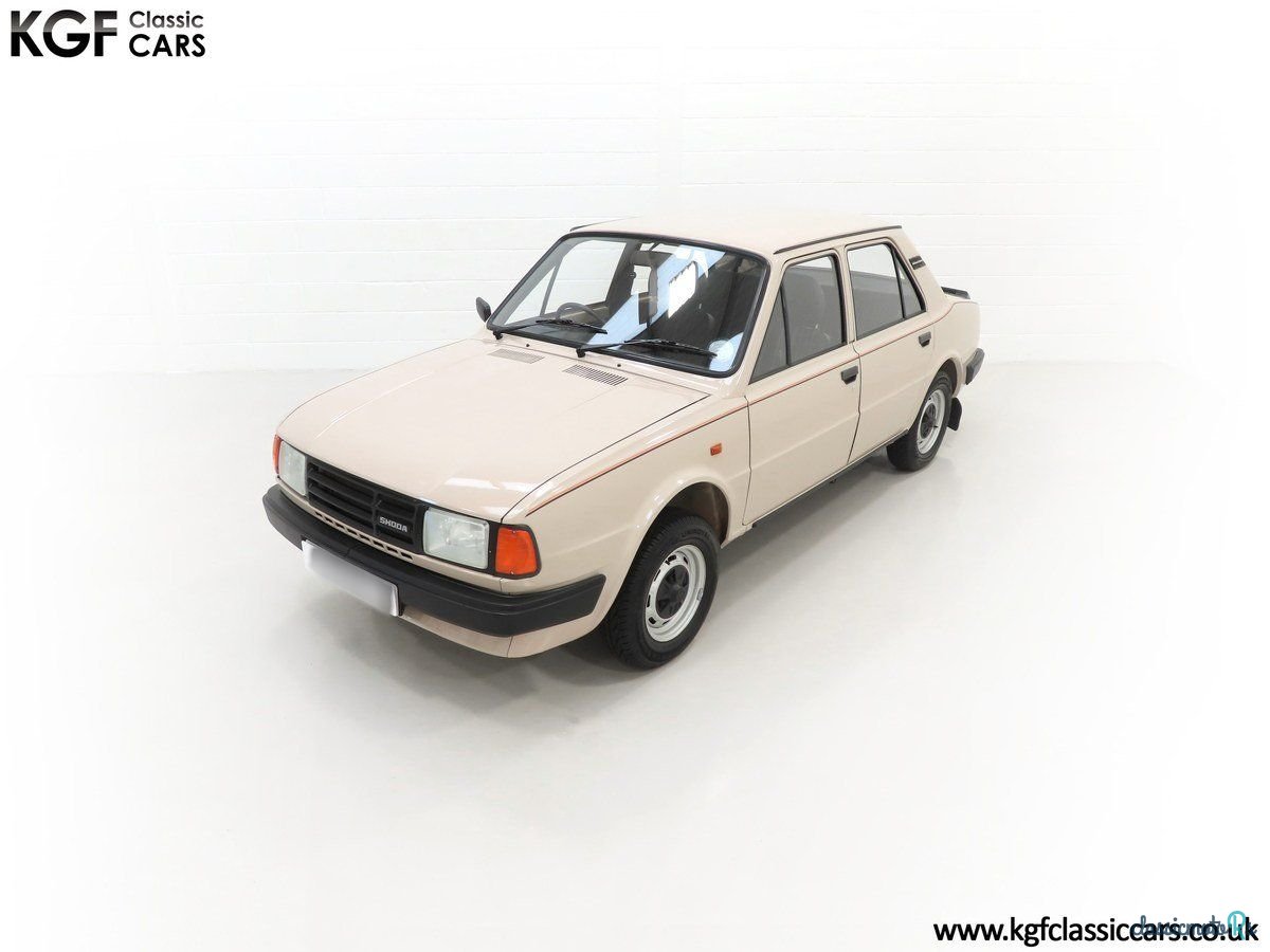 1989' Skoda Estelle photo #5