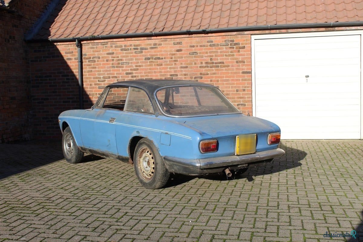 1968' Alfa Romeo GT photo #6