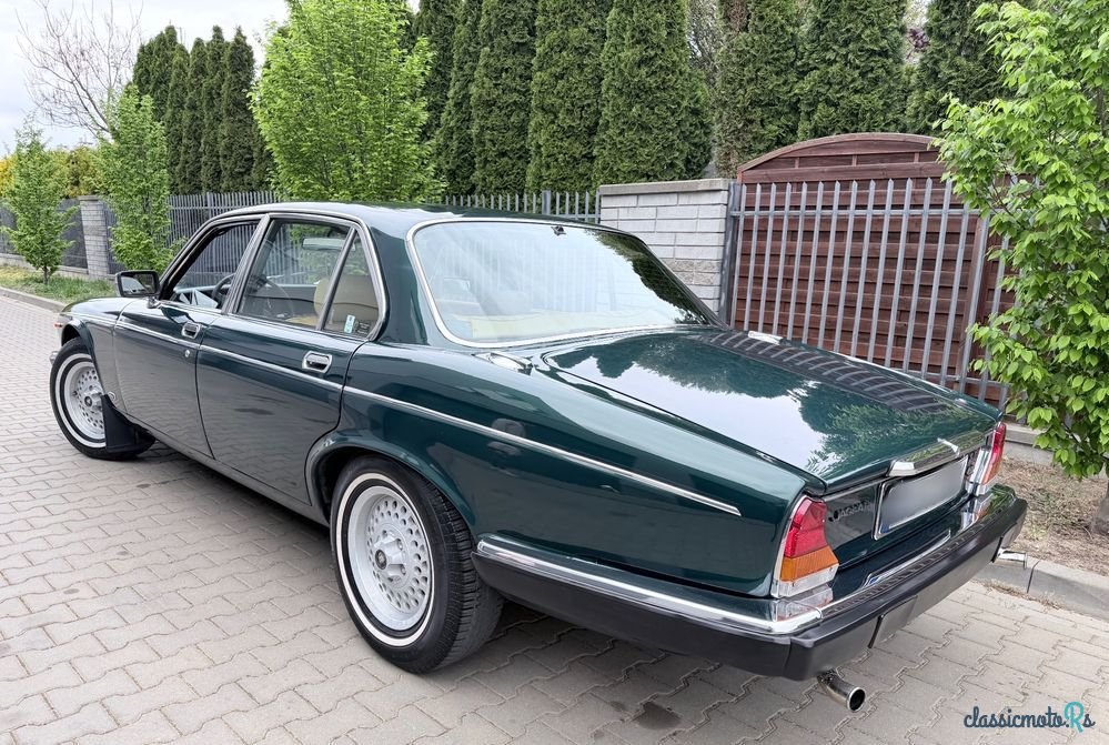 1980' Jaguar XJ photo #3