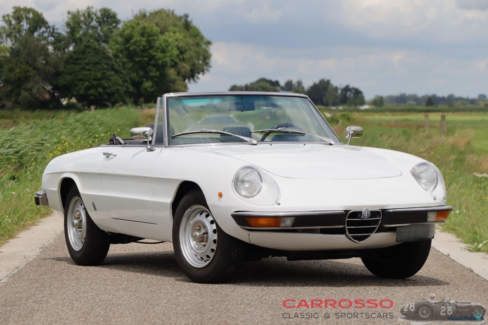 1976' Alfa Romeo Spider 1300 Junior photo #1