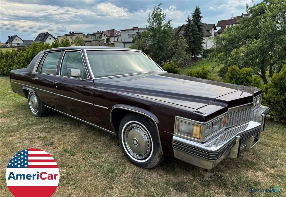 1977' Cadillac Deville photo #2