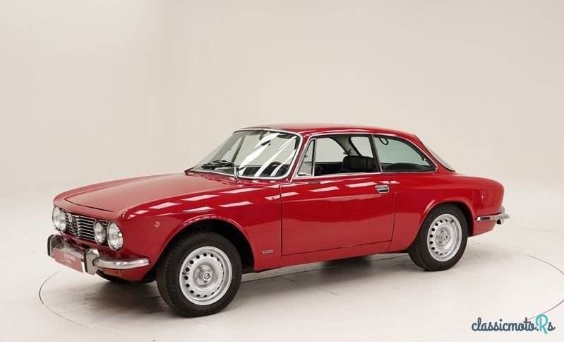 1976' Alfa Romeo Gtv 2000 photo #1