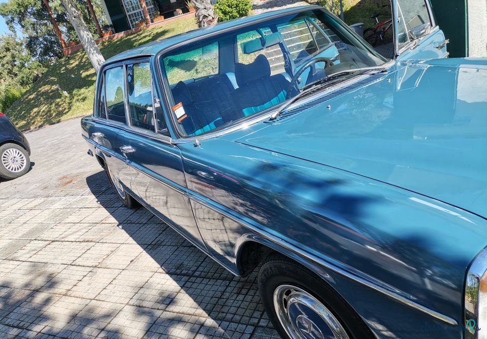 1972' Mercedes-Benz 220 photo #2