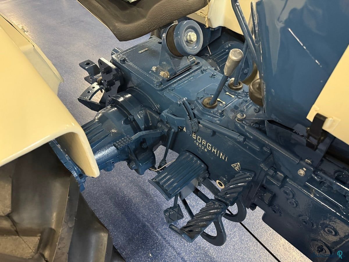 1969' Lamborghini Tractor photo #4