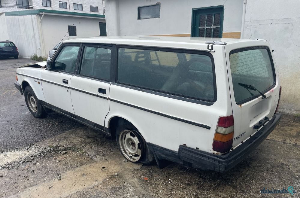 1989' Volvo 240 photo #2