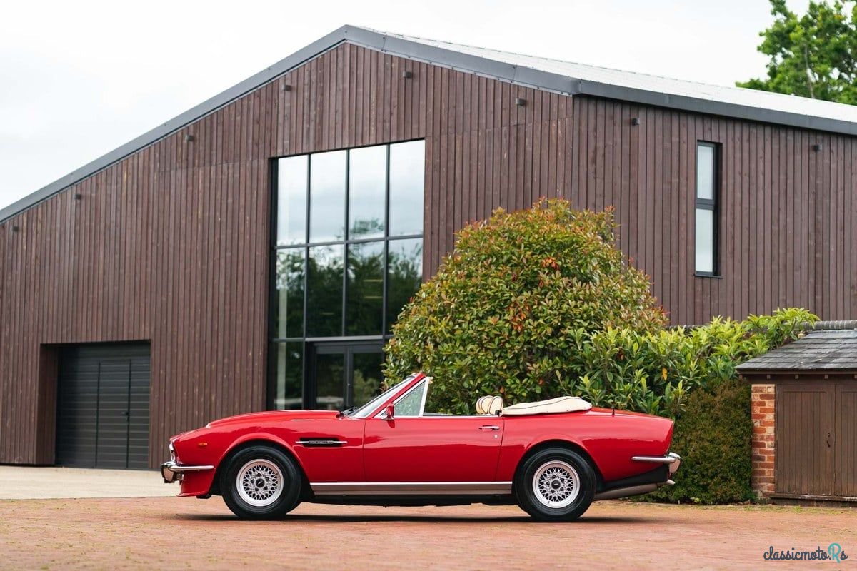 1985' Aston Martin V8 Volante photo #4