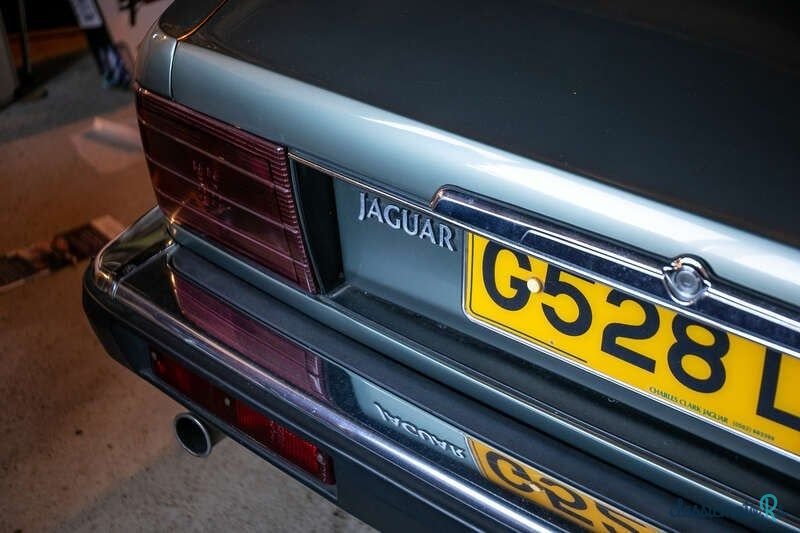 1990' Jaguar XJ photo #5