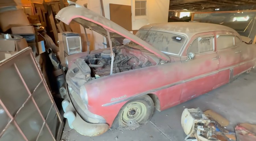 Abandoned Dealership Hides Hudson Hornet Survivors, 1970 AMC Javelin