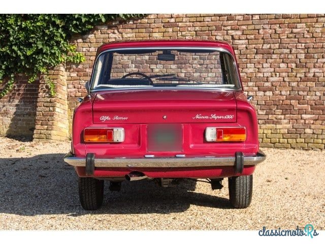 1975' Alfa Romeo Giulia photo #6