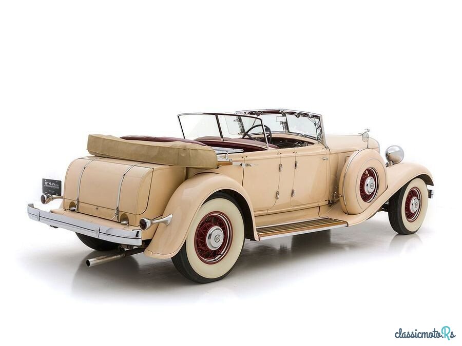 1933' Chrysler Imperial photo #3