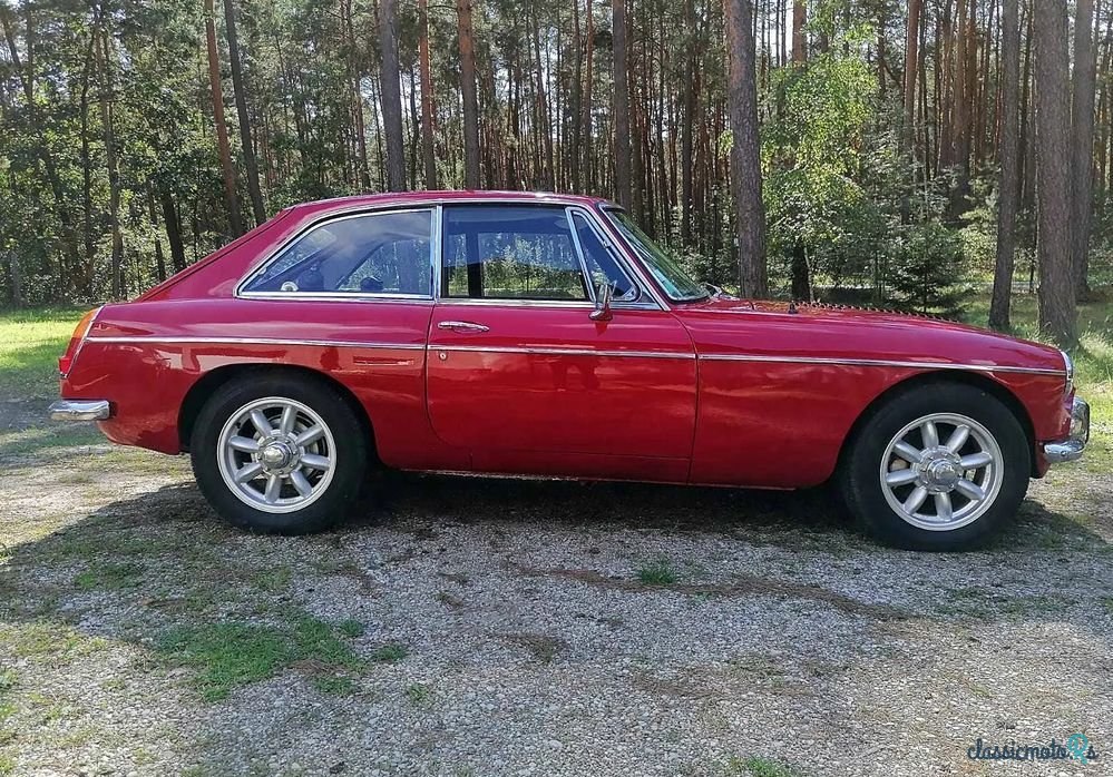 1968' MG GT photo #4