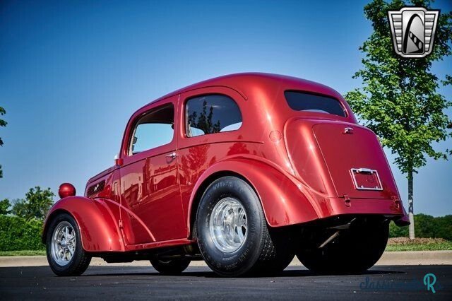 1948' Ford Anglia photo #4