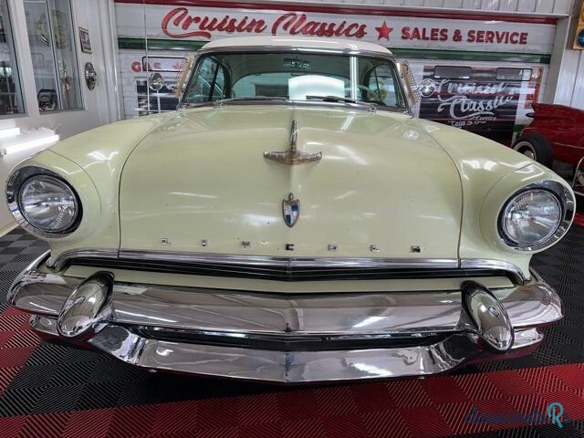 1955' Lincoln Capri photo #5