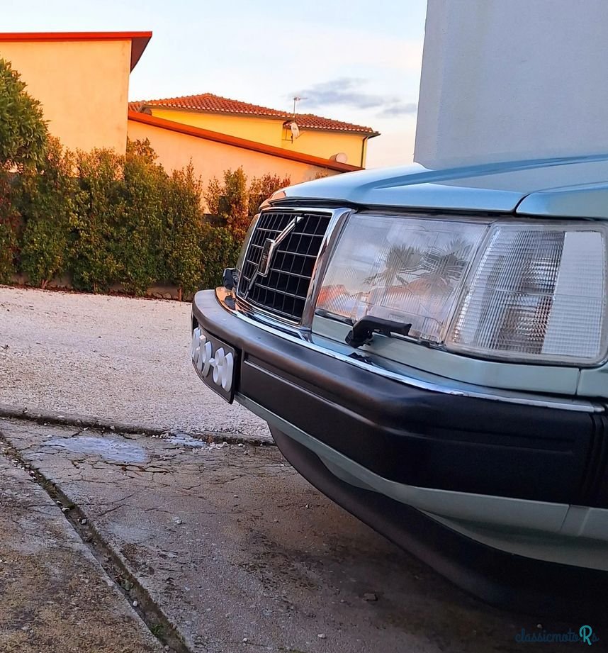 1988' Volvo 760 Gle photo #3