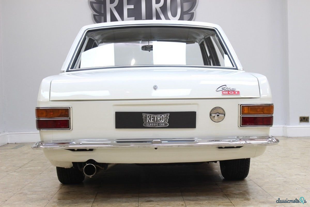 1967' Ford Cortina photo #5