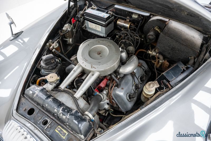 1965' Daimler V8 250 '65 CH358bw photo #6