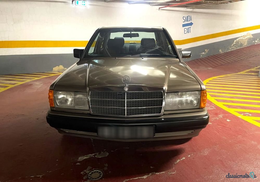 1990' Mercedes-Benz 190 E 2.0 photo #2