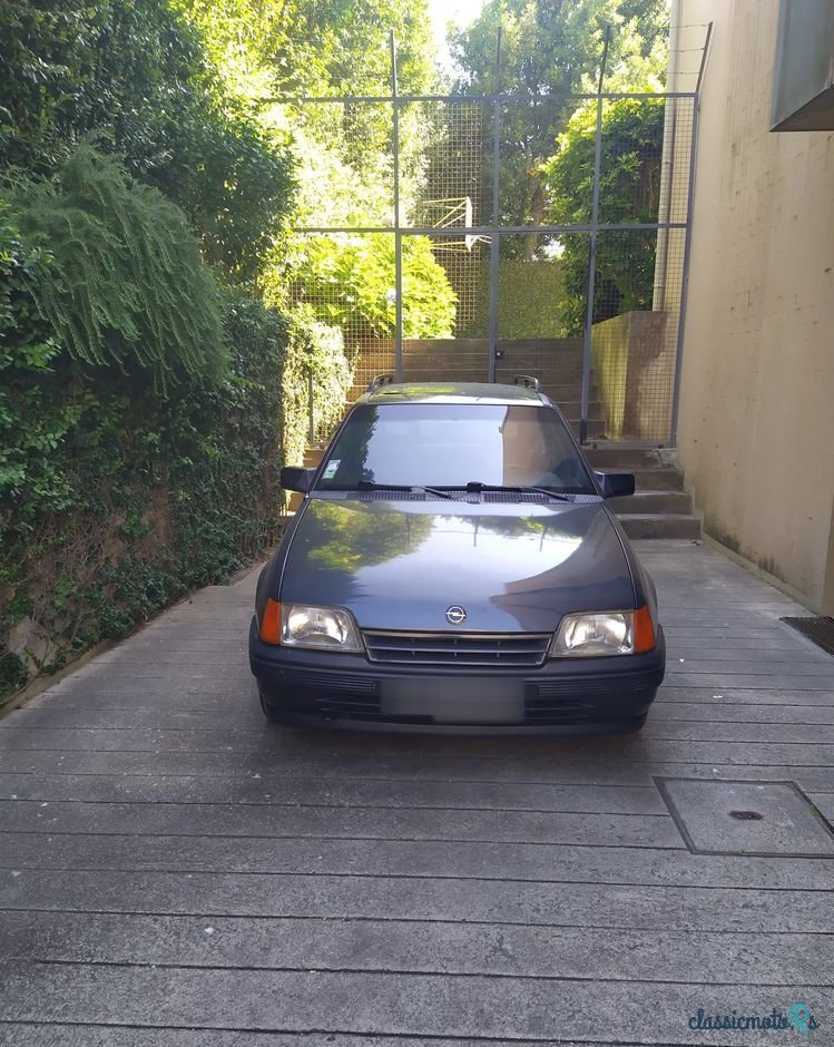 1990' Opel Kadett 1.4 Ls photo #2