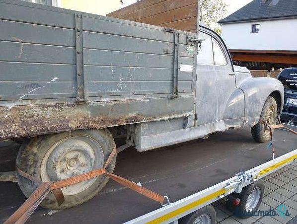 1954' Peugeot 205 photo #5