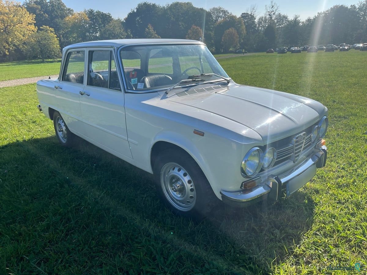 1972' Alfa Romeo Giulia photo #5