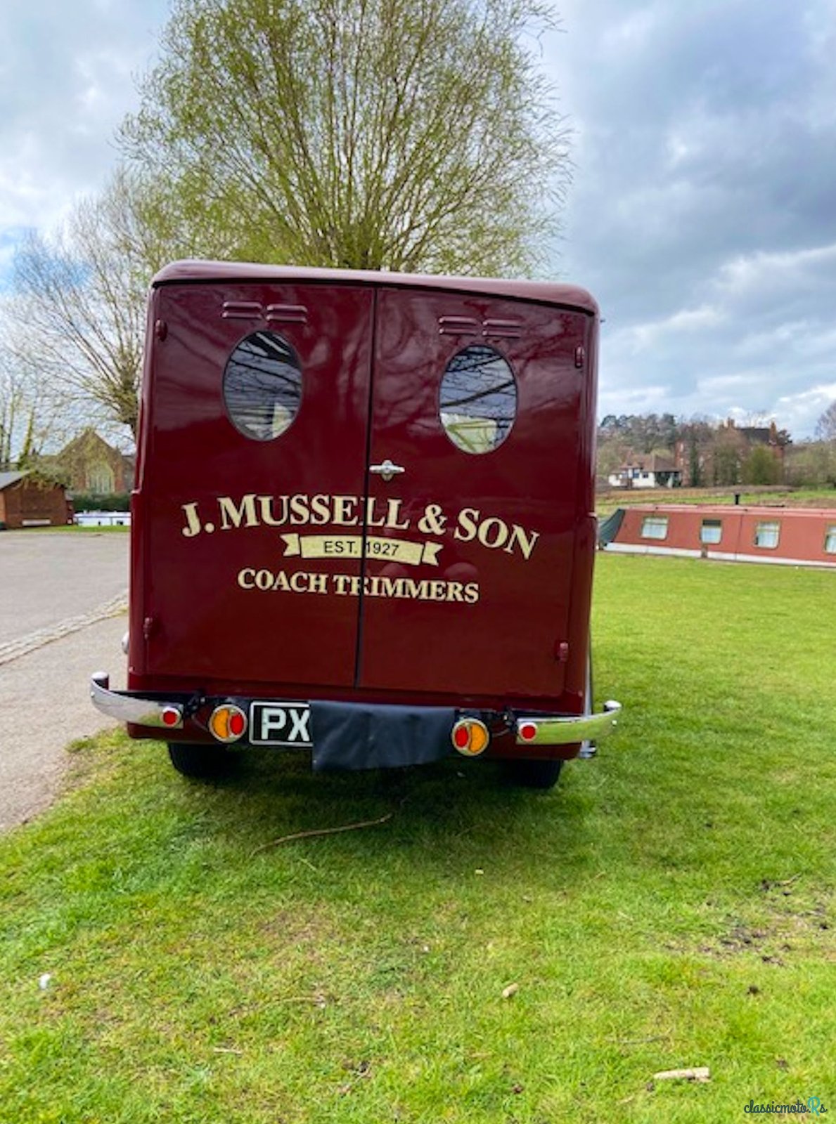 1935' Morris 10 Panel Van photo #2
