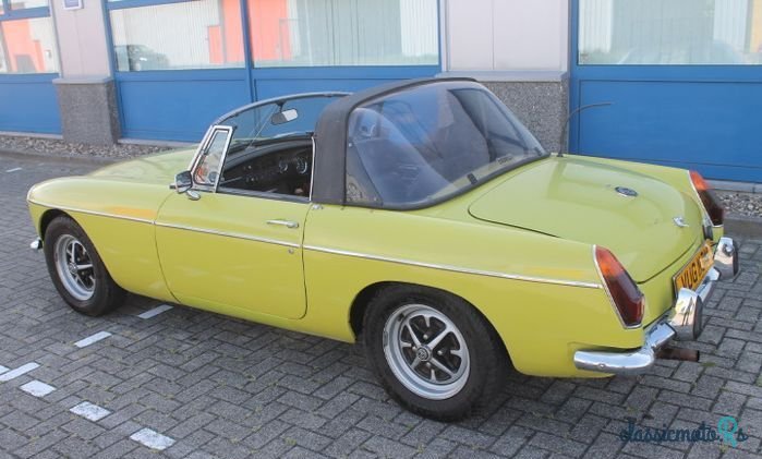 1971' MG MGB photo #4