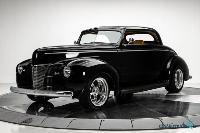 1940' Ford photo #2