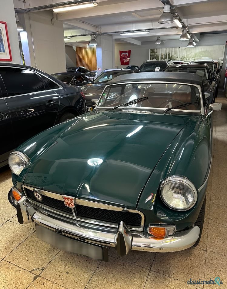 1973' MG MGB photo #1
