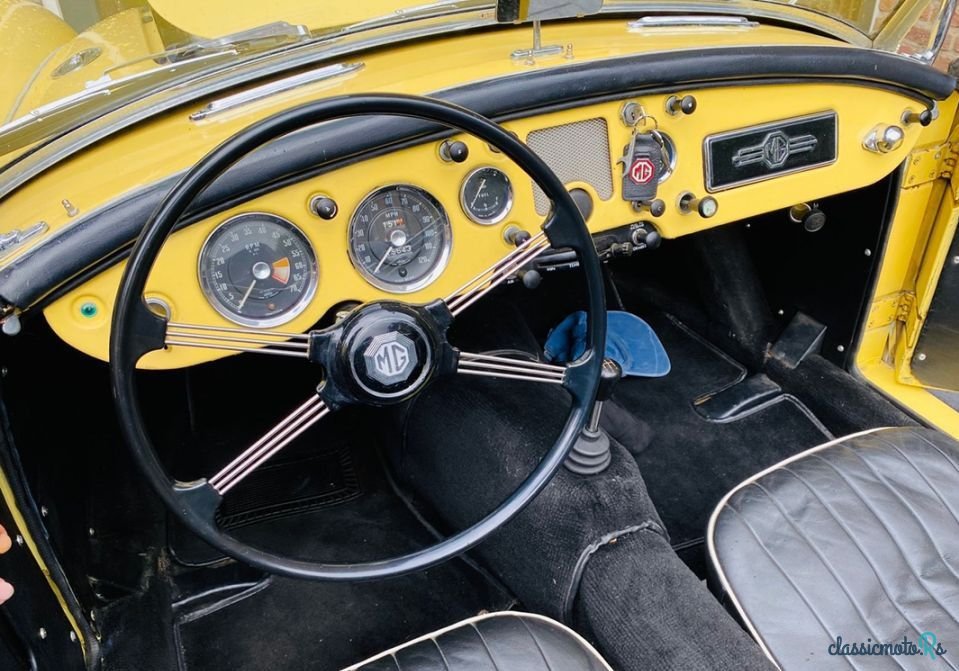 1957' MG MGA photo #3