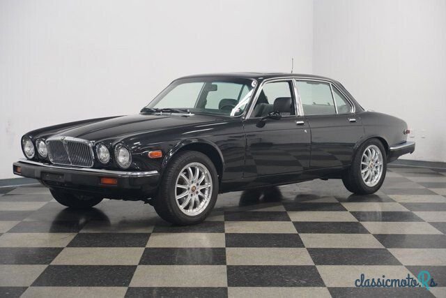 1983' Jaguar XJ6 photo #5