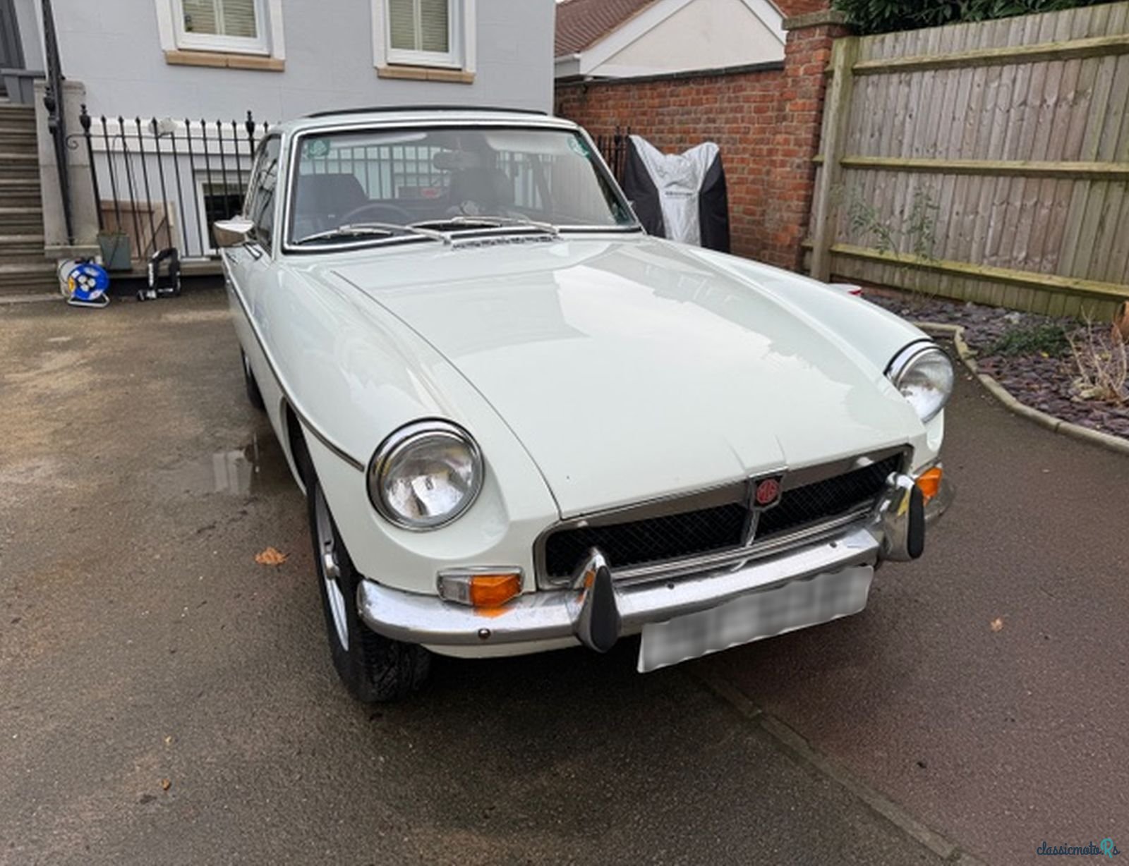 1977' MG B Gt photo #3