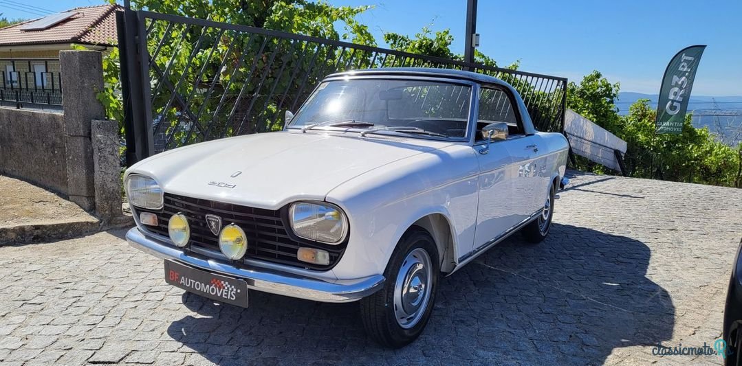 1967' Peugeot 204-Cabriolet photo #2