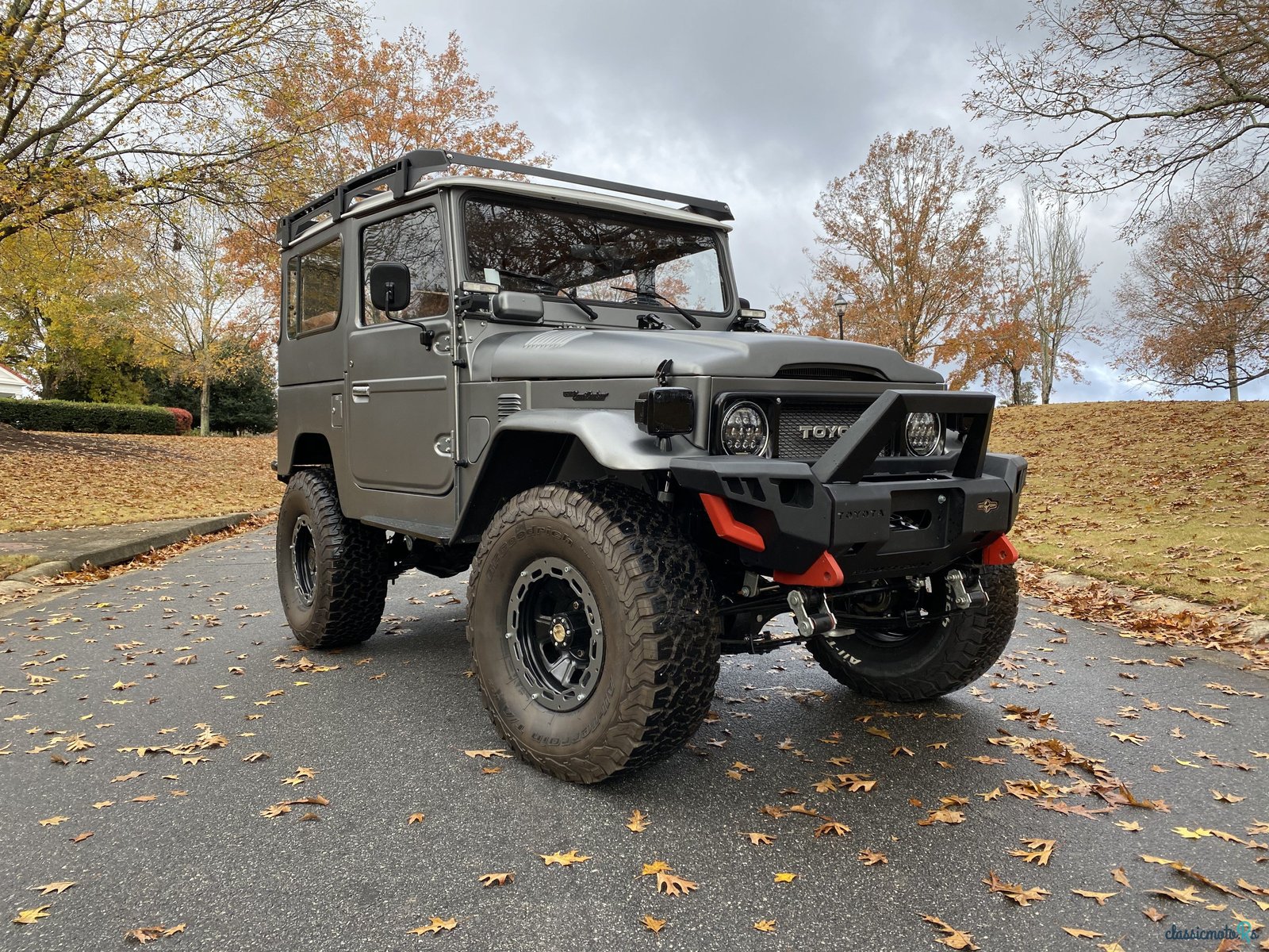 1976' Toyota Land Cruiser photo #1