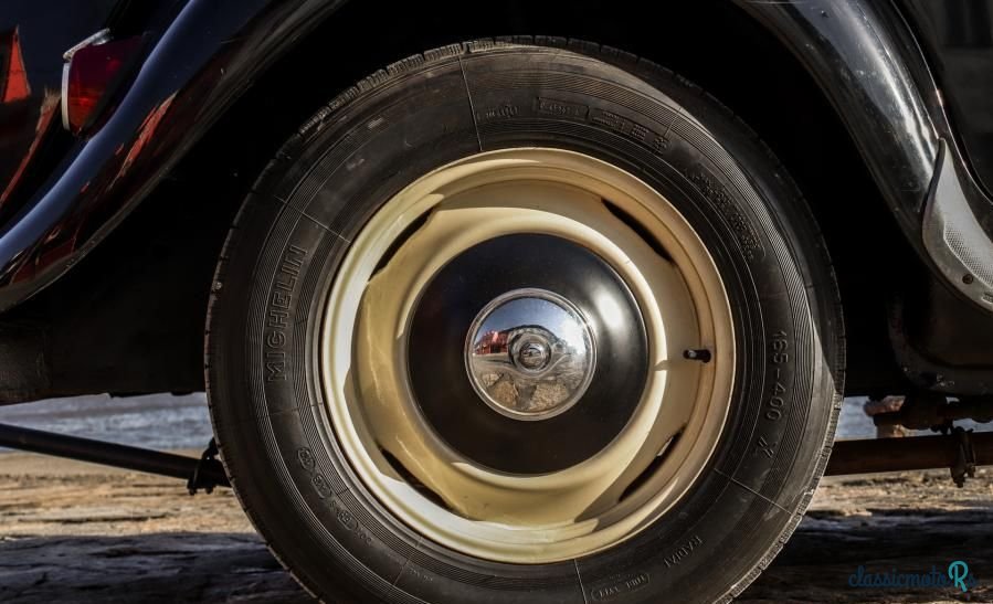 1957' Citroen 11 photo #6