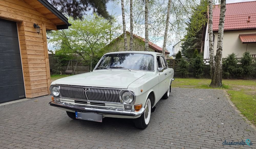 1976' Gaz 24 photo #5