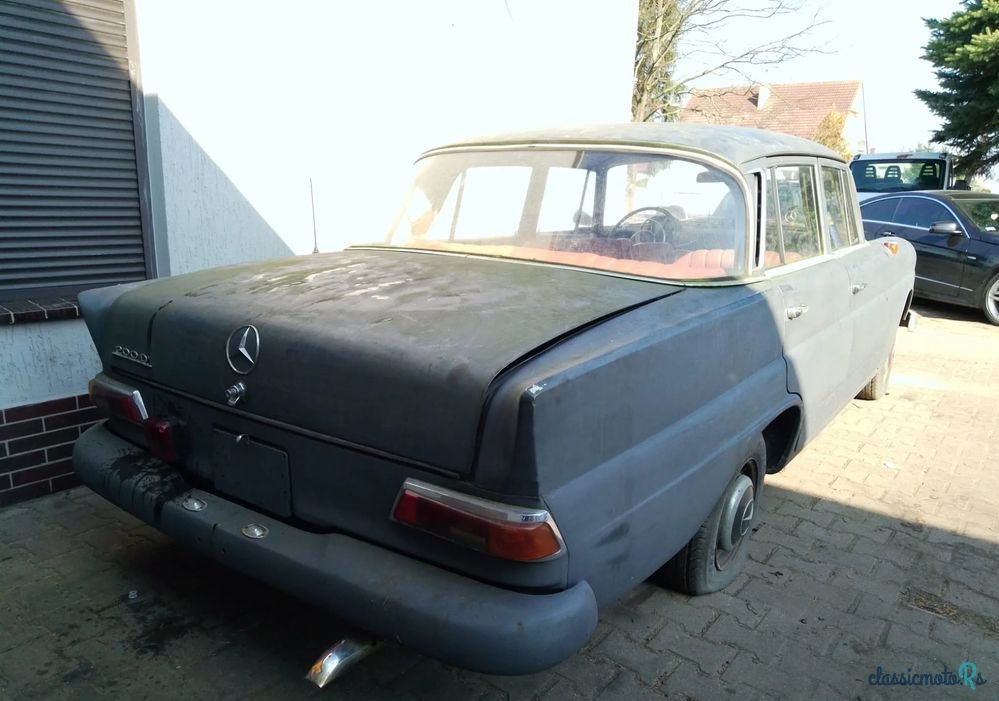 1968' Mercedes-Benz W110 photo #3