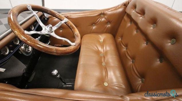 1923' Ford photo #2